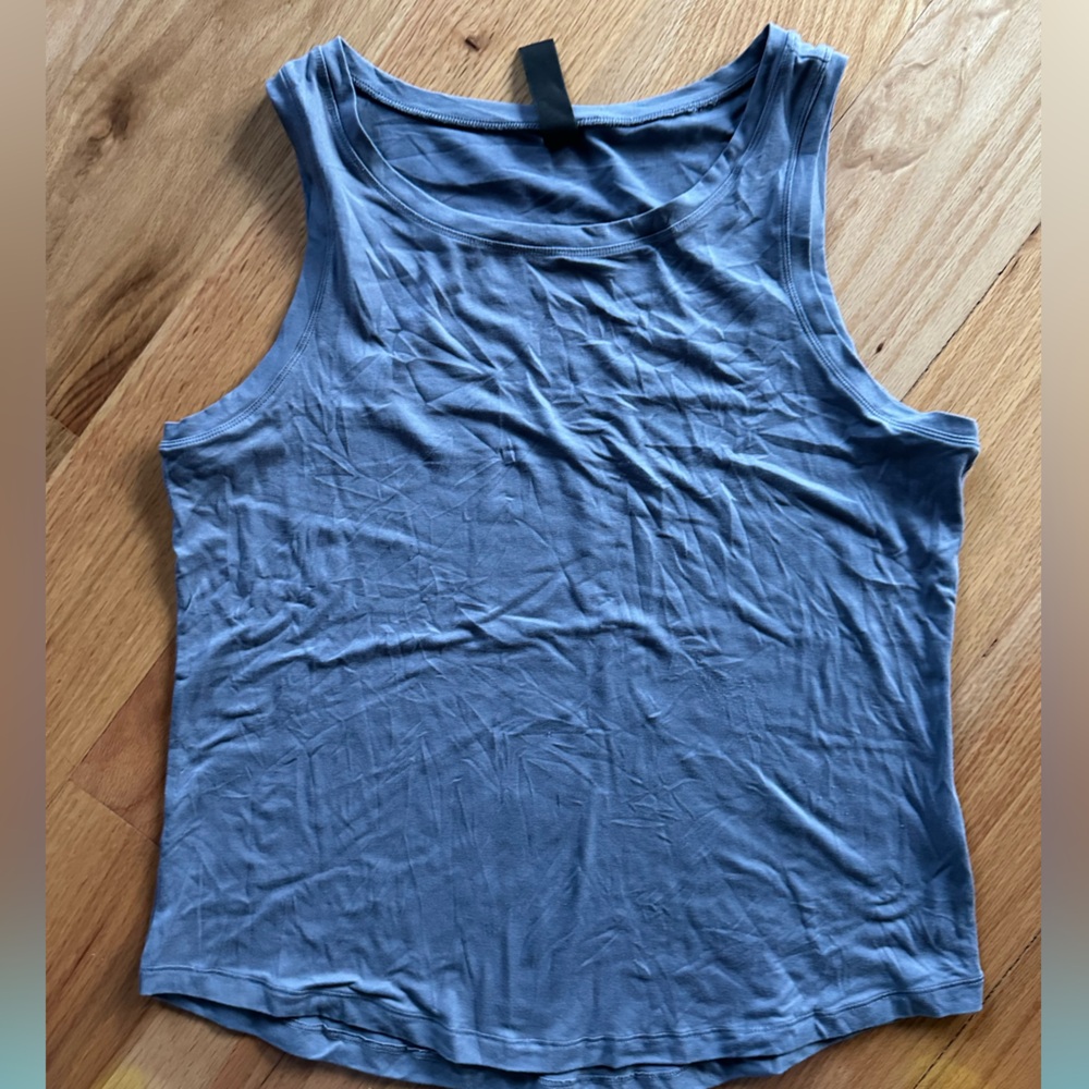YOGALICIOUS tank top